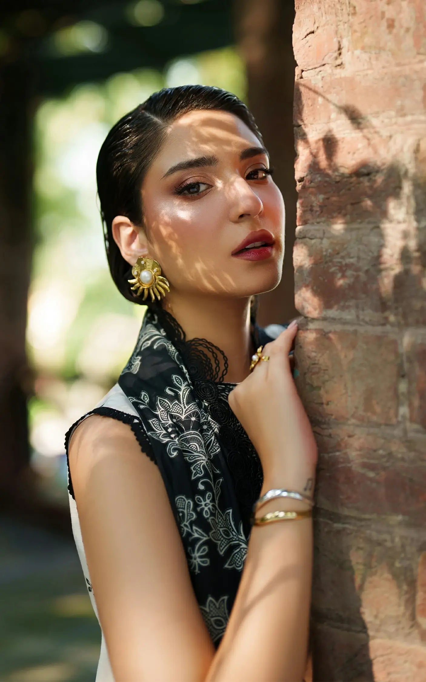 Ember Glow-MWL25-03 | 3pcs Embroidered Stitched Suit