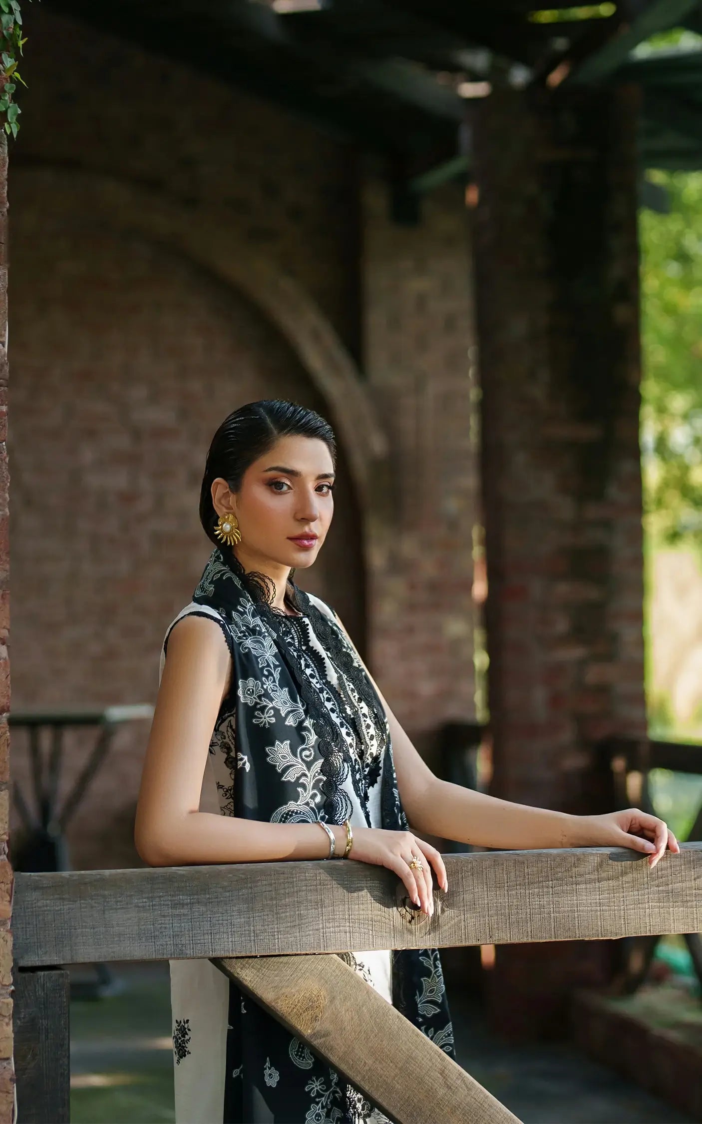 Ember Glow-MWL25-03 | 3pcs Embroidered Stitched Suit