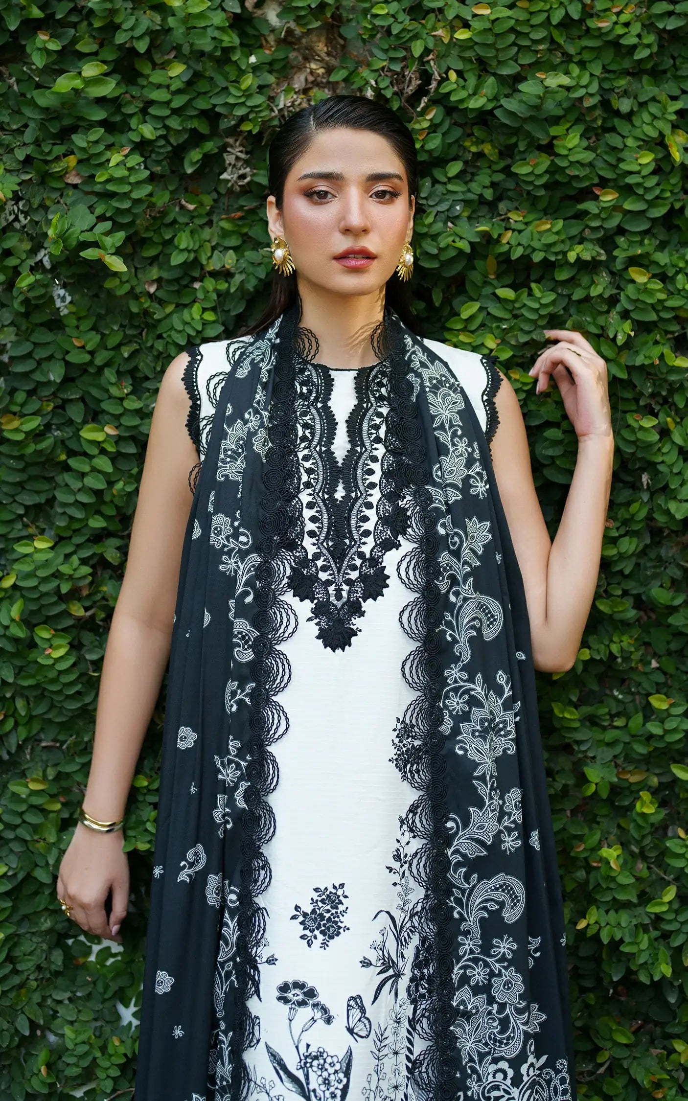 Ember Glow-MWL25-03 | 3pcs Embroidered Stitched Suit