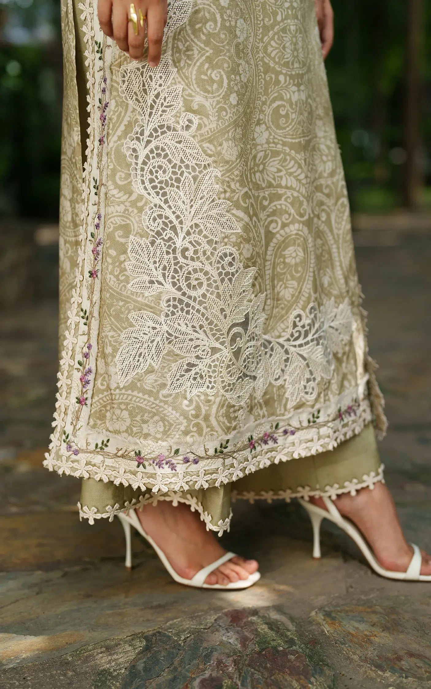 Frozen Dew-MWL25-07 | 3pcs Embroidered Stitched Suit