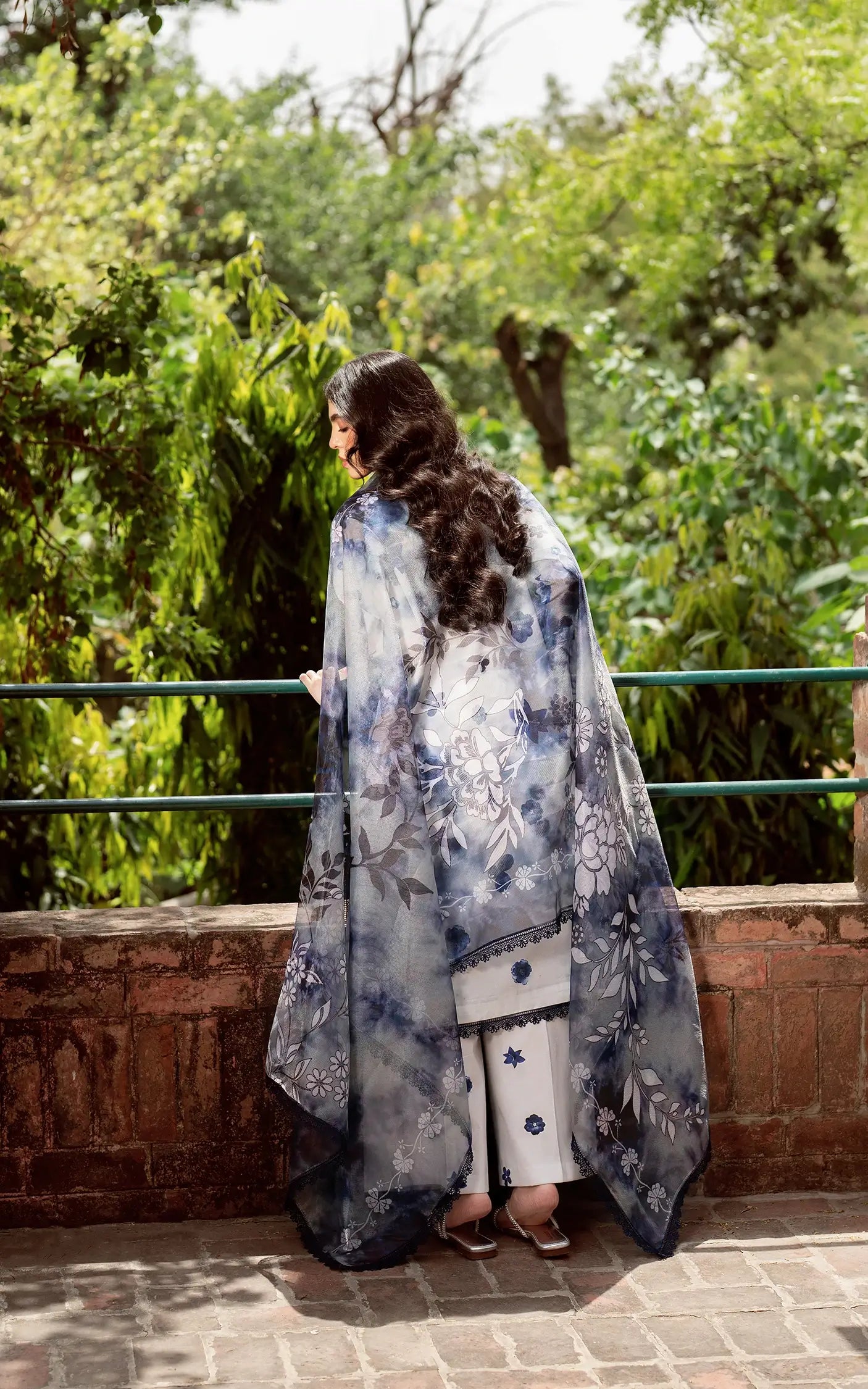 Dew and Dahlia-(YKL25-02)