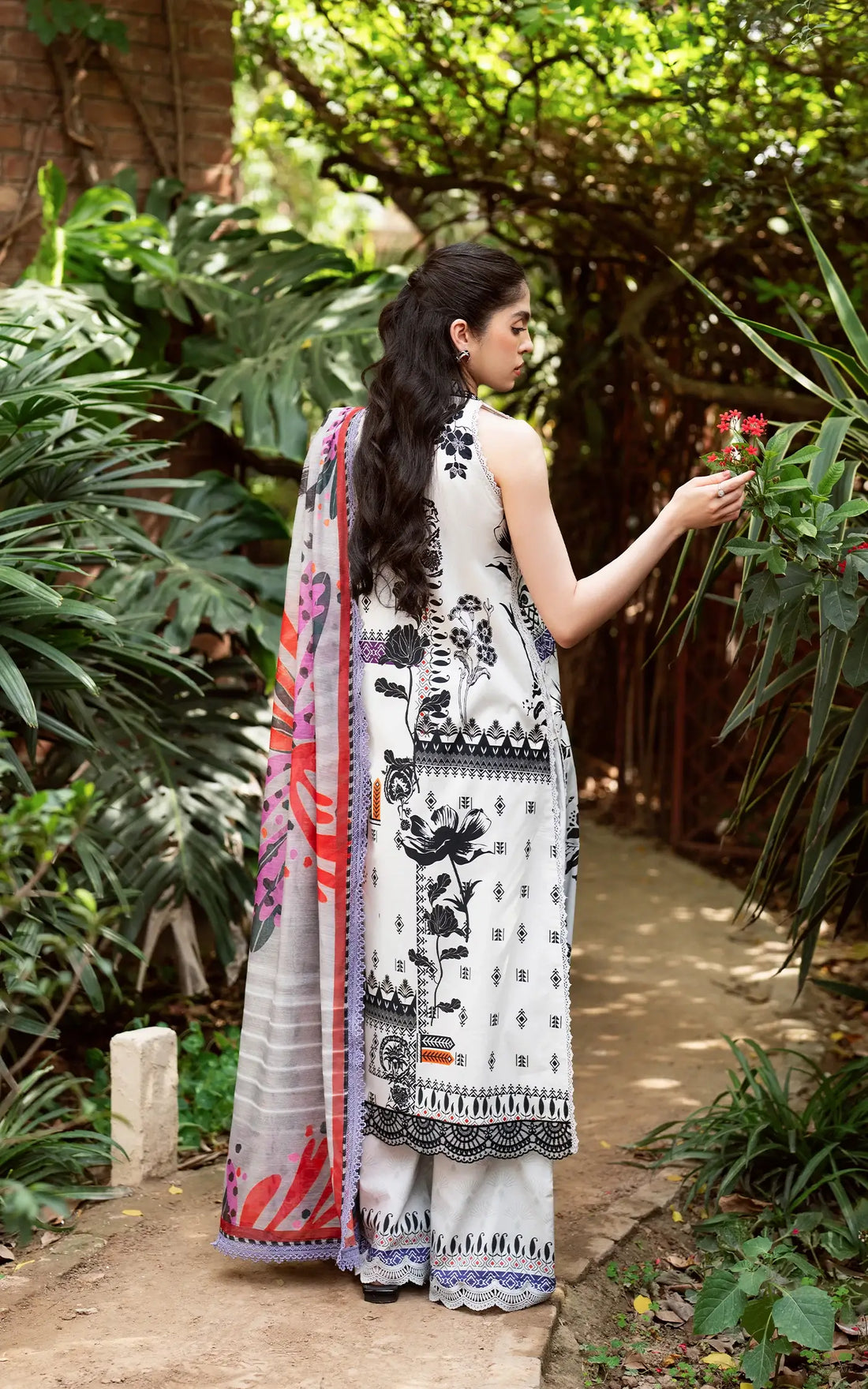 Wildflower Veil-(YKL25-09)