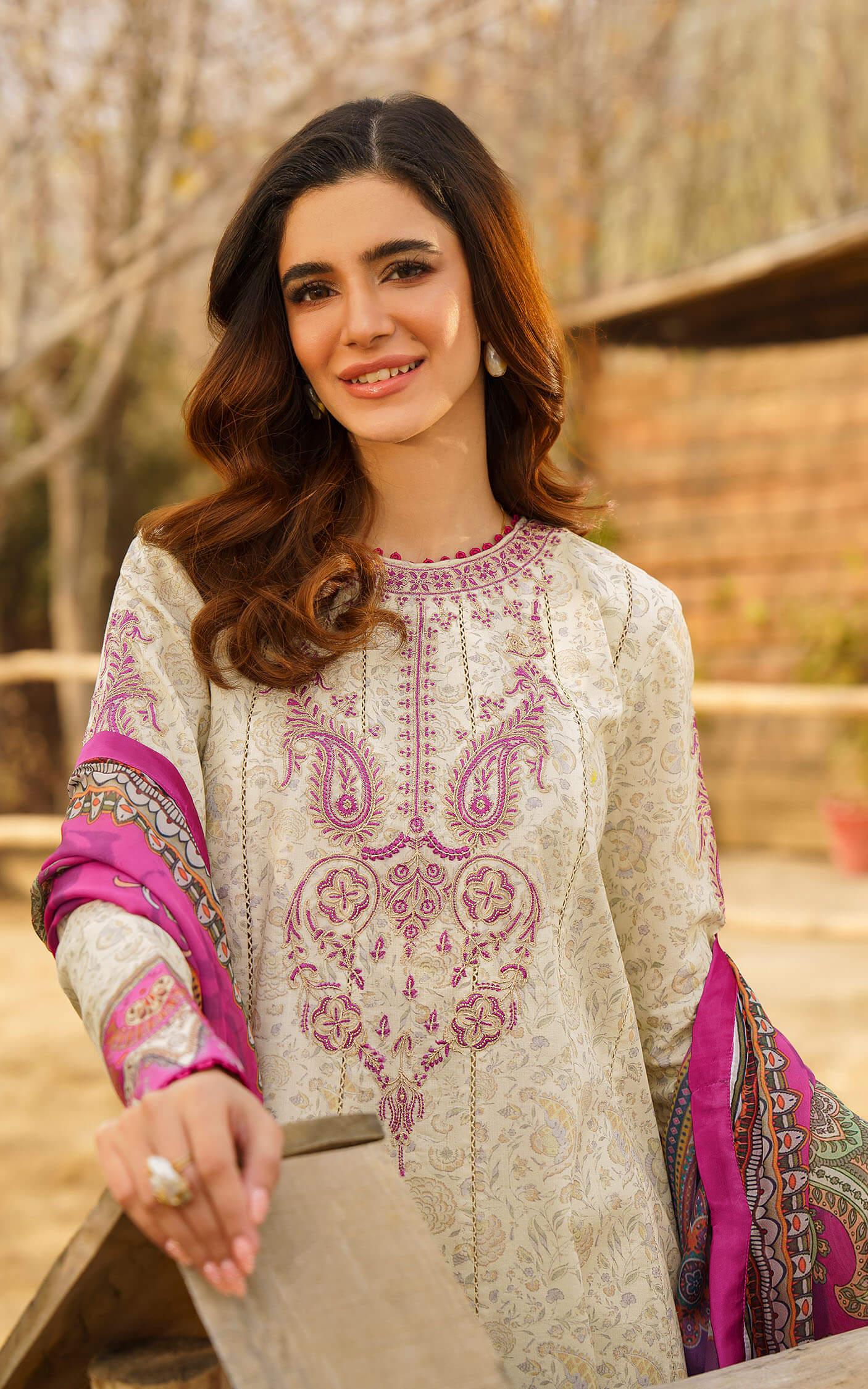 IRSA-U141M016 | Unstitched Lawn