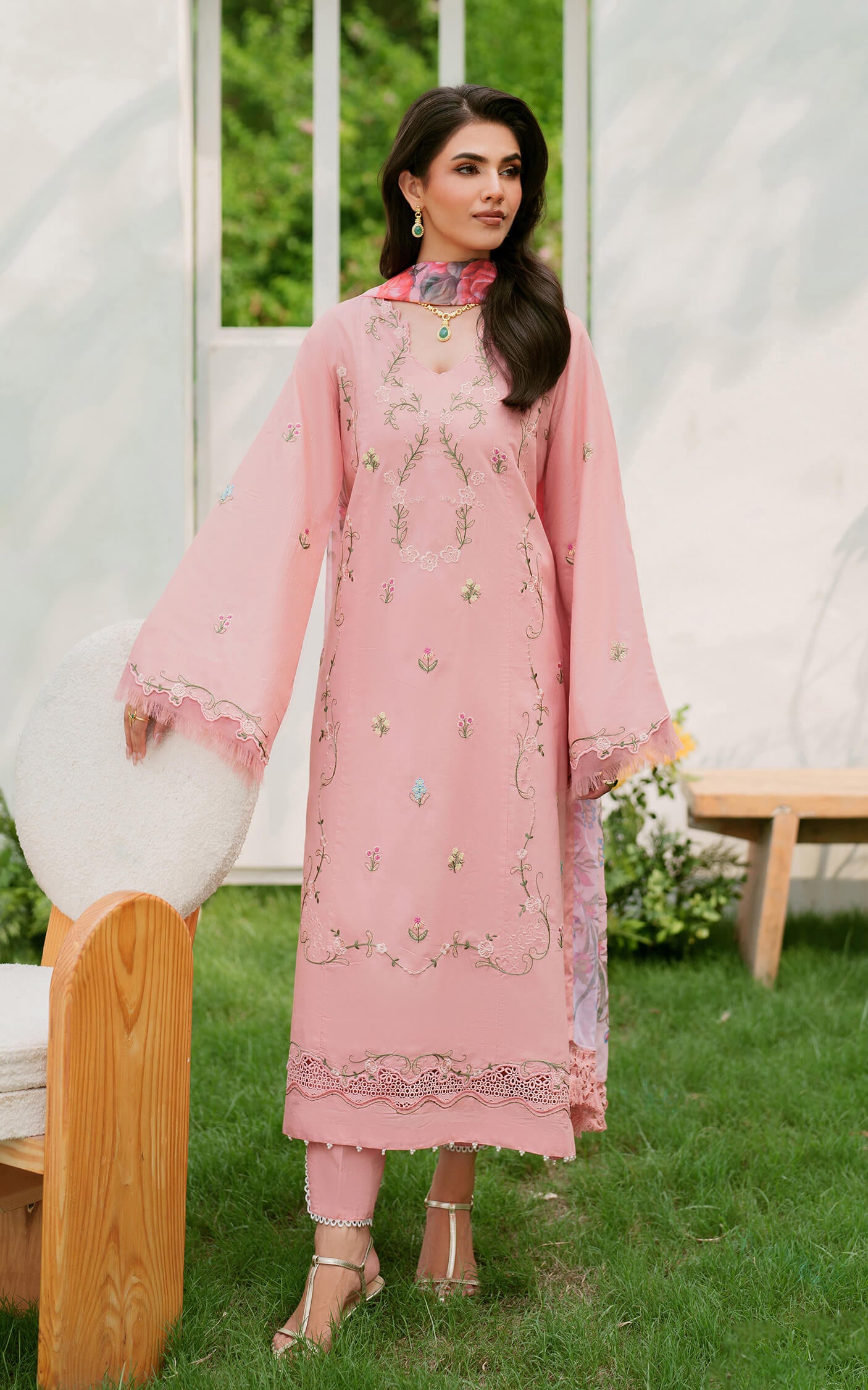 Serene Blush ECU25-01