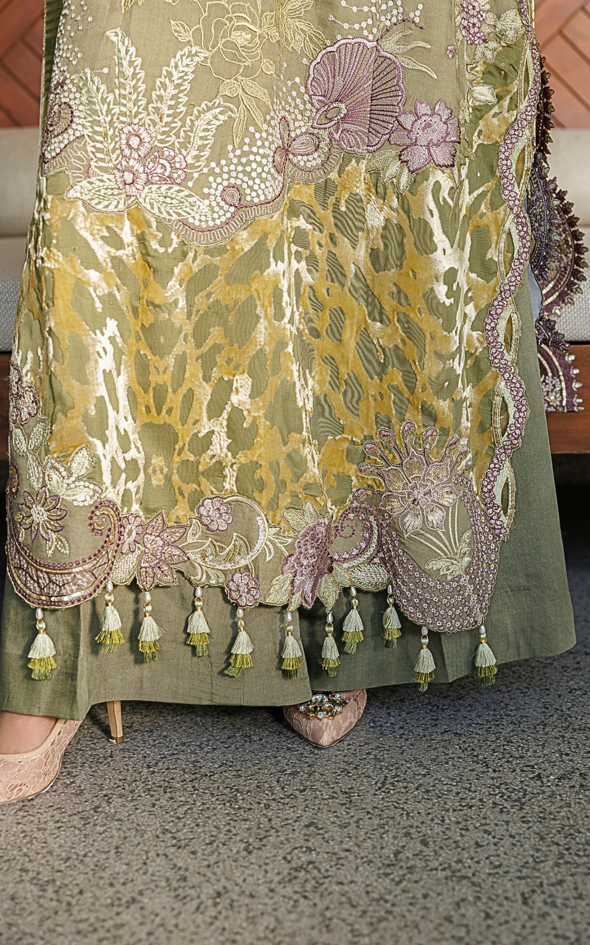 Olive Bloom (WLXU-01) | 3pcs Embroidered Stitched Winter